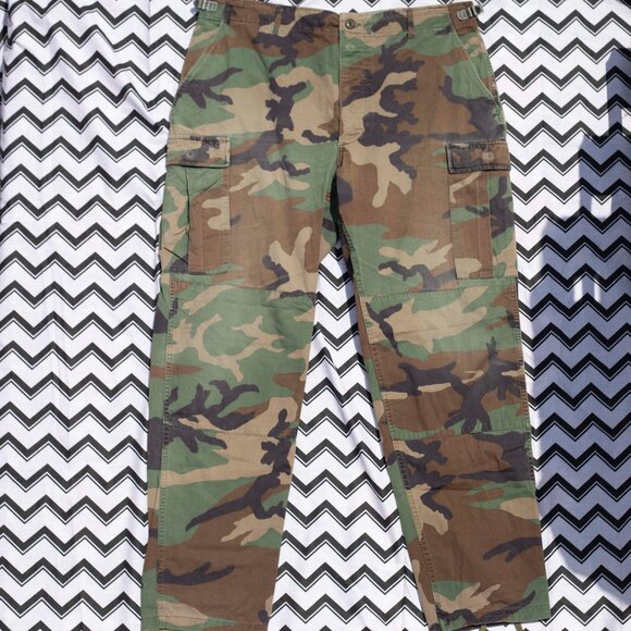 -L- Vintage Woodland Camouflage Pants | BDU Combat Outdoor | Mens Army Military - Picture 1 of 4